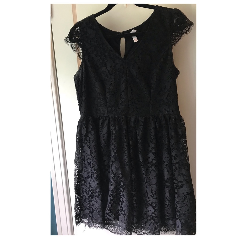 black lace dress lot, size L/XL